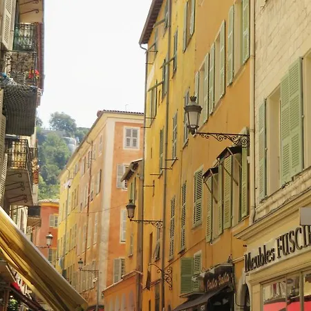 Nissa Riviera 公寓